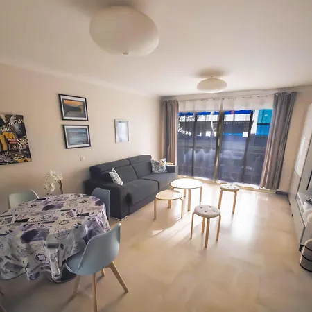 Spacieux En Bord De アパート *